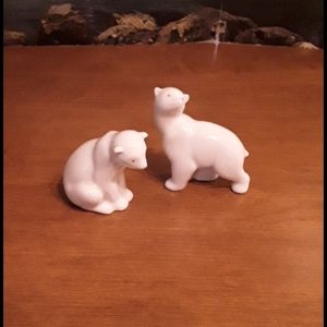 Nao hand painted in Japan Polar bear figurines